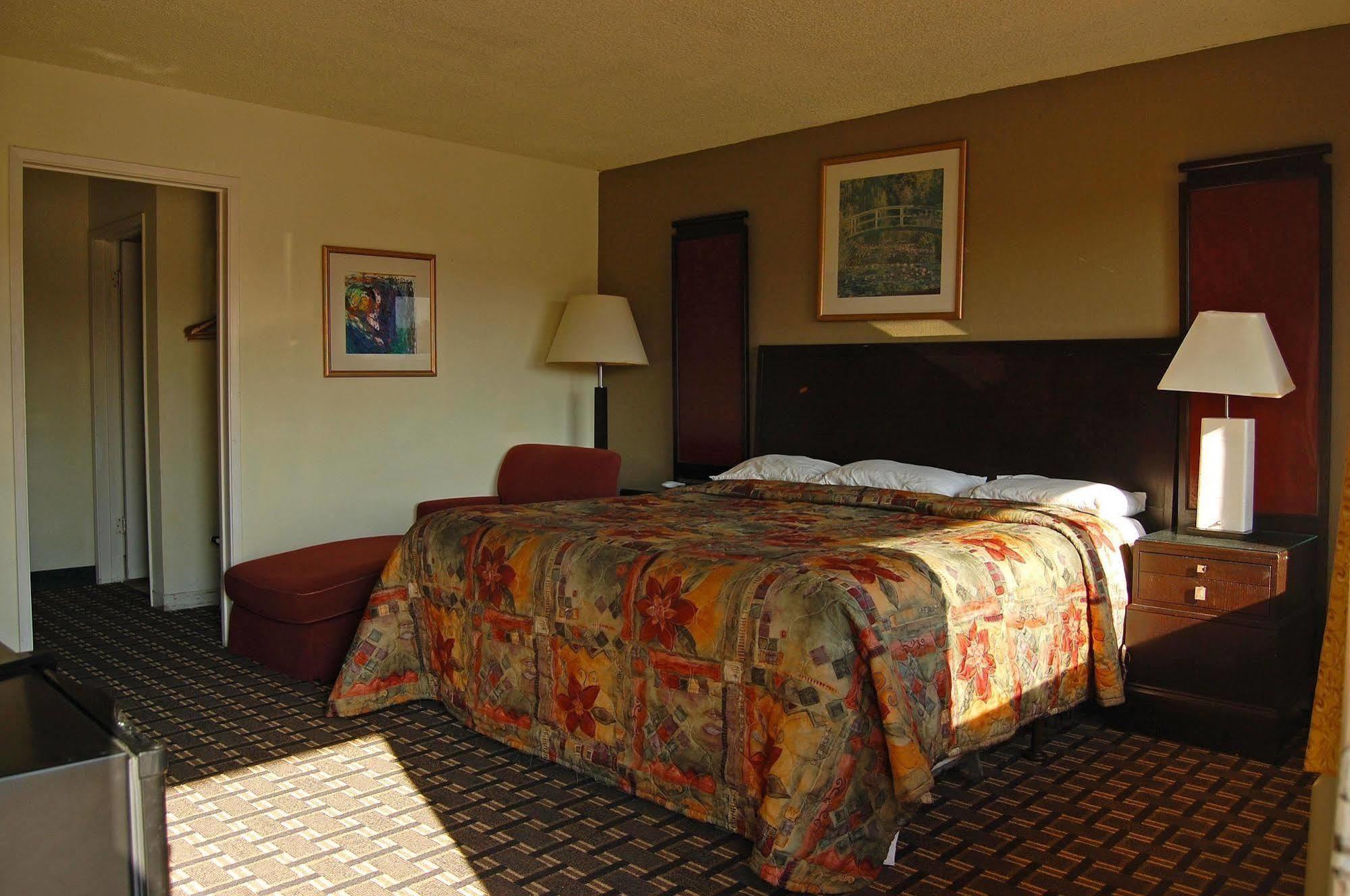 Americas Best Value Inn Red Bluff Exterior foto